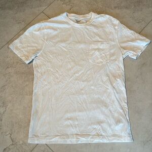 Old Navy pocket tshirt